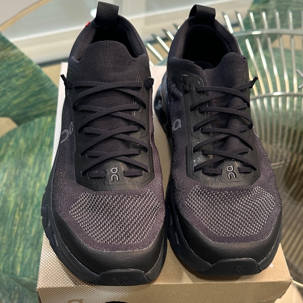 On Running Men's Black Athletic Sneakers